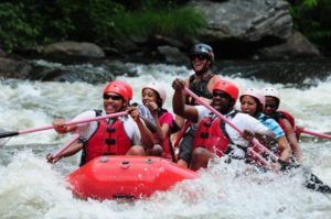 5 Reasons to Take Your Family White Water Rafting